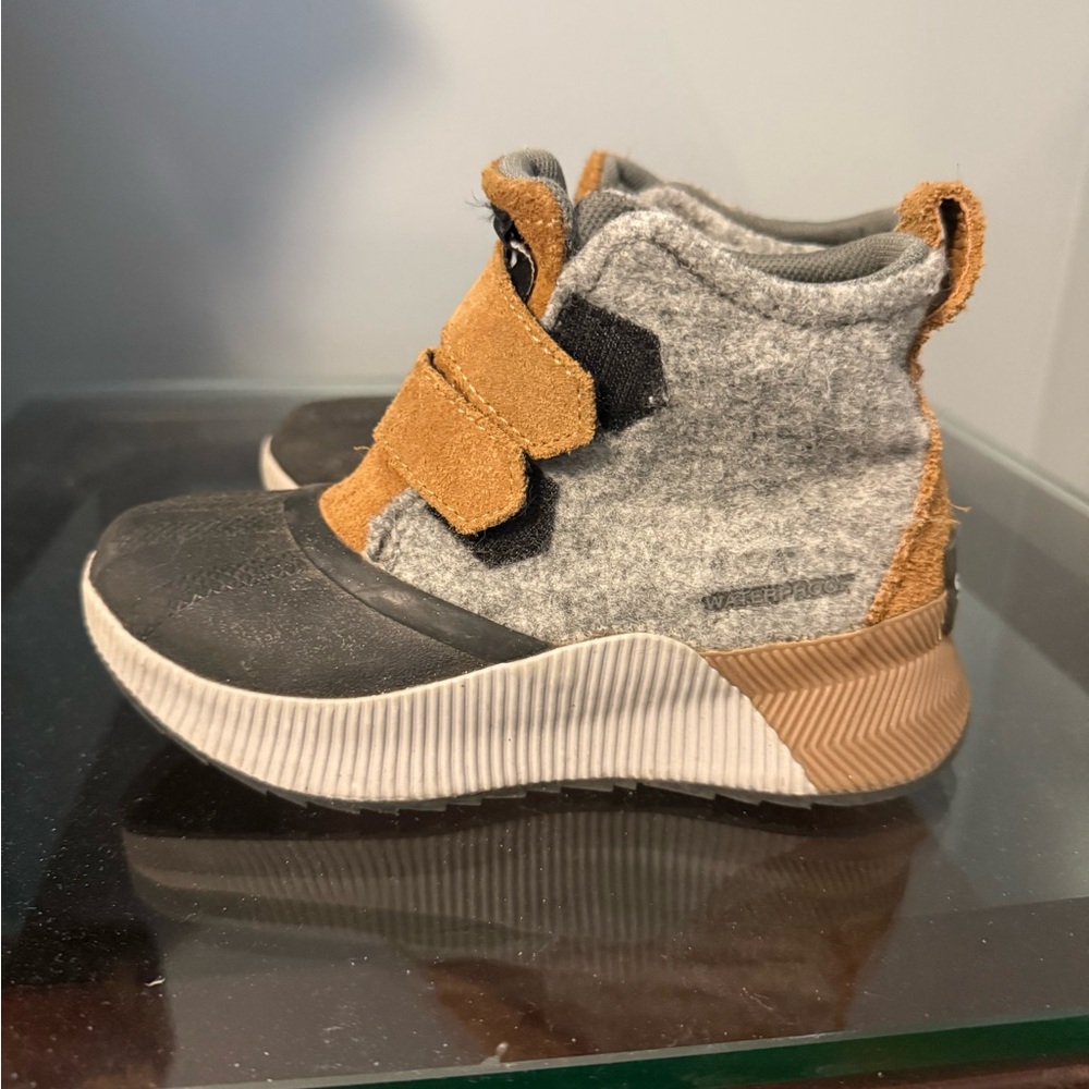 Sorel Kids' Gray and Tan Boots